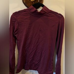 Free ride turtleneck